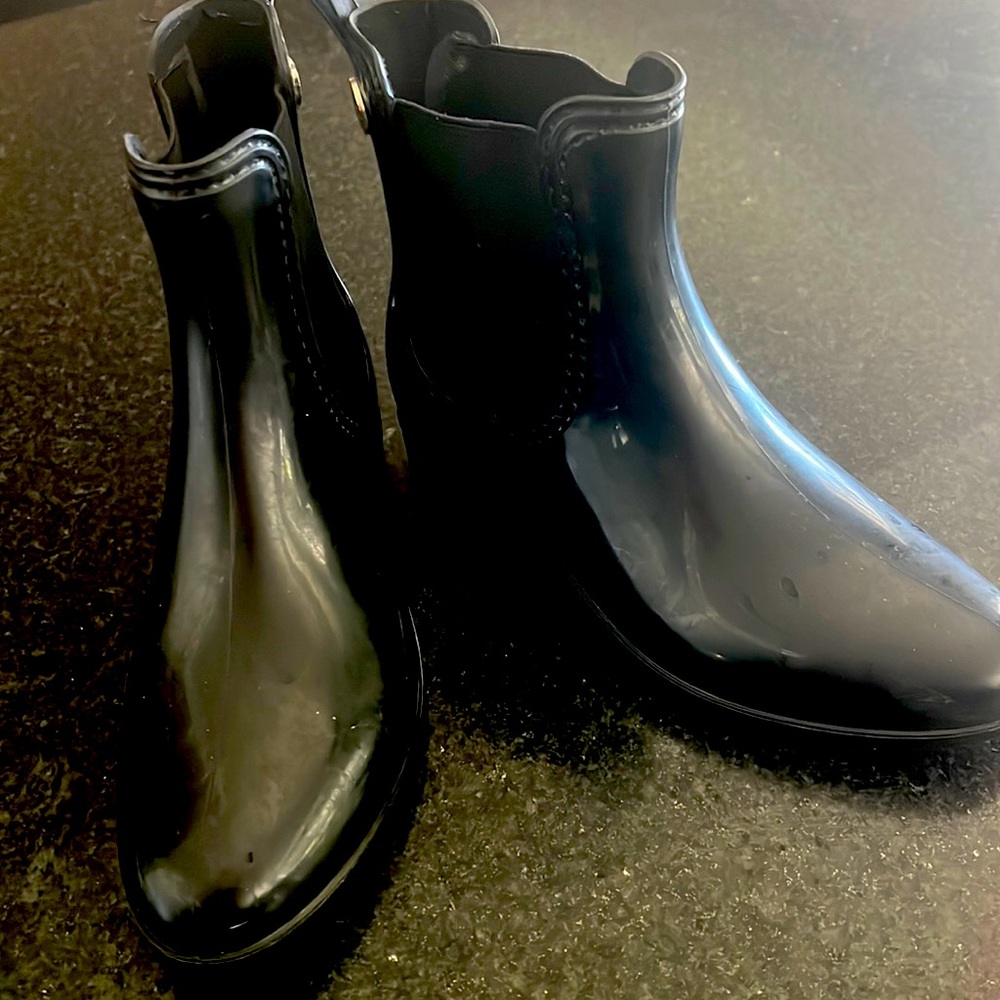 Silky Toes 6 Chelsea Rain Boots